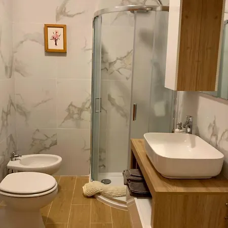 House 105 アパート